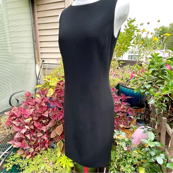 Liz Claiborne Classics Perfect Little Black Dress - Picture 3 of 8
